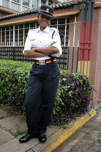 Wanawake+Warembo KAMA ULIZANI WANAWAKE WAZURI HAWAFAI KUJIUNGA NA POLISI, BASI KAMA ...