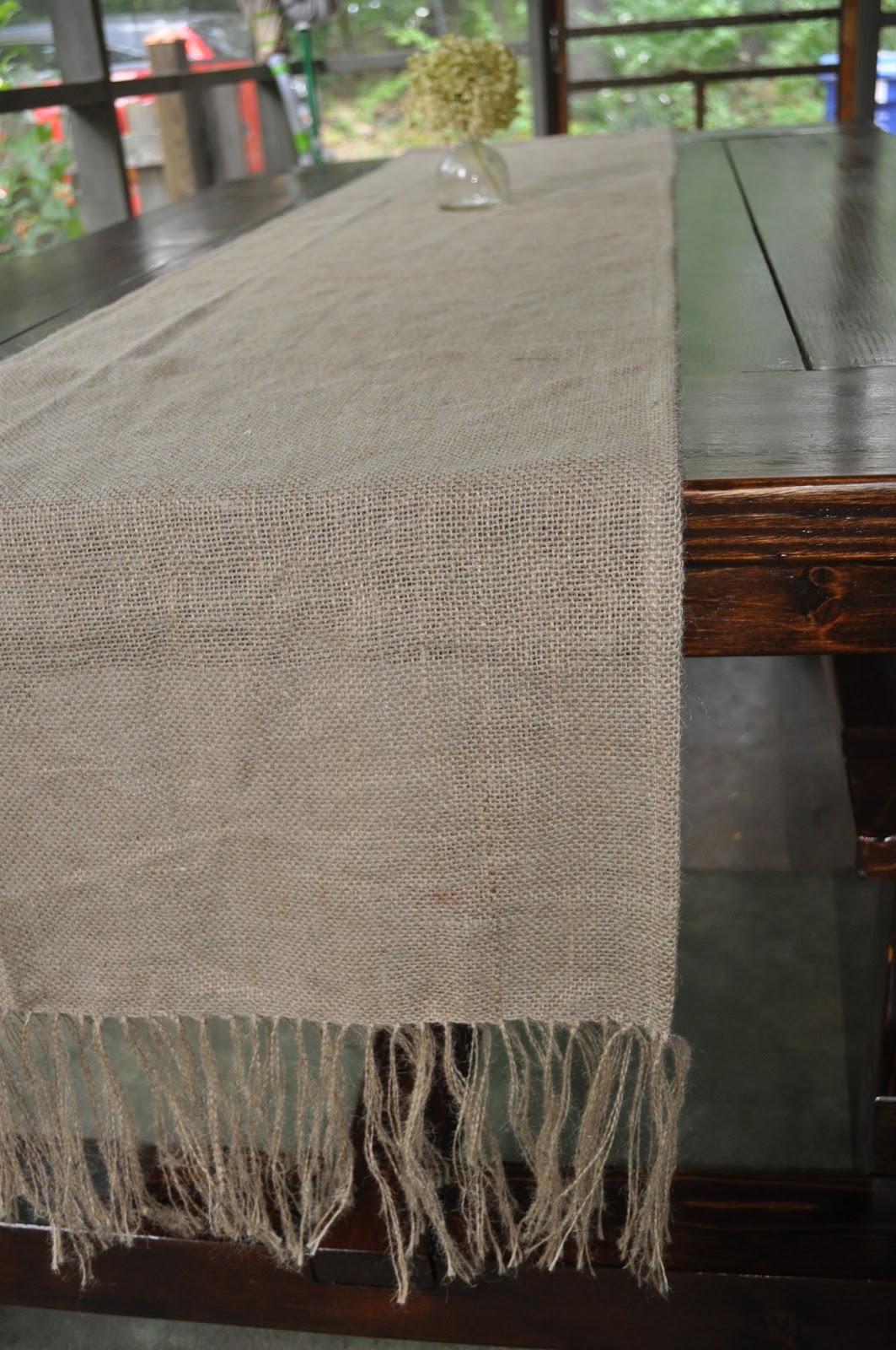dare to dream... DIY fringed burlap table runner