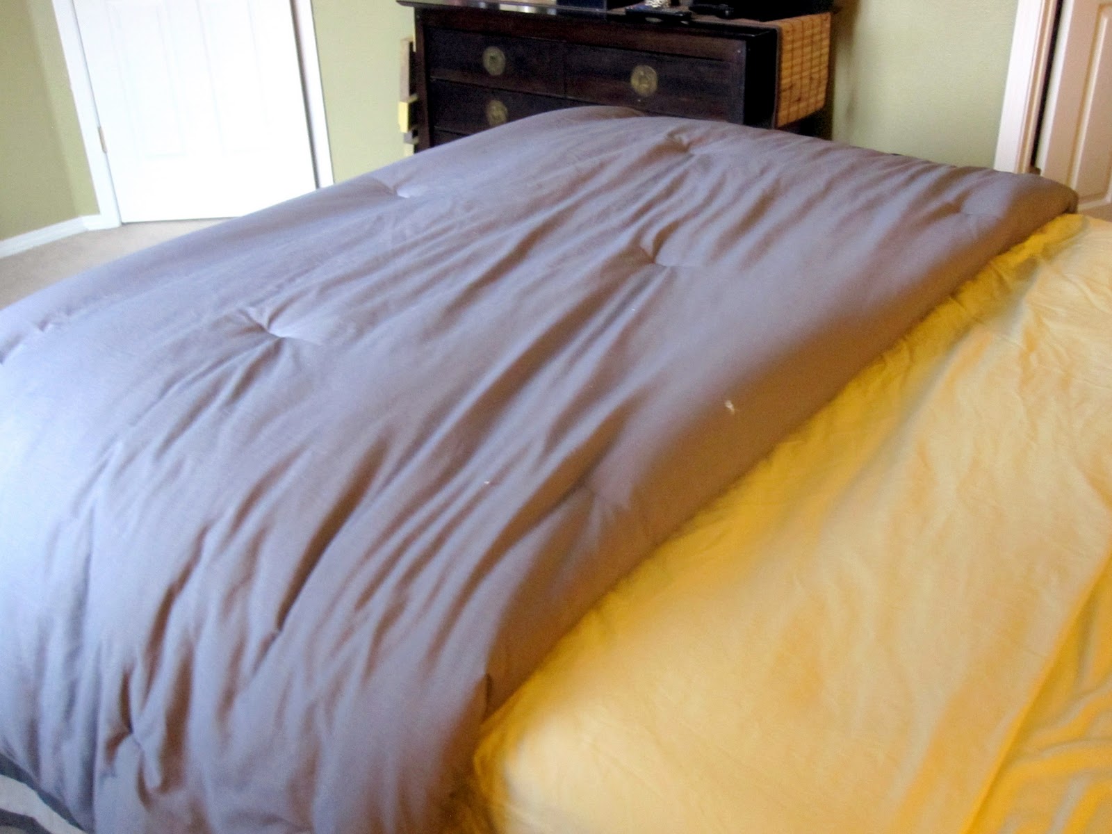 Catz at Home How to make your bed like they do in the Hotels )