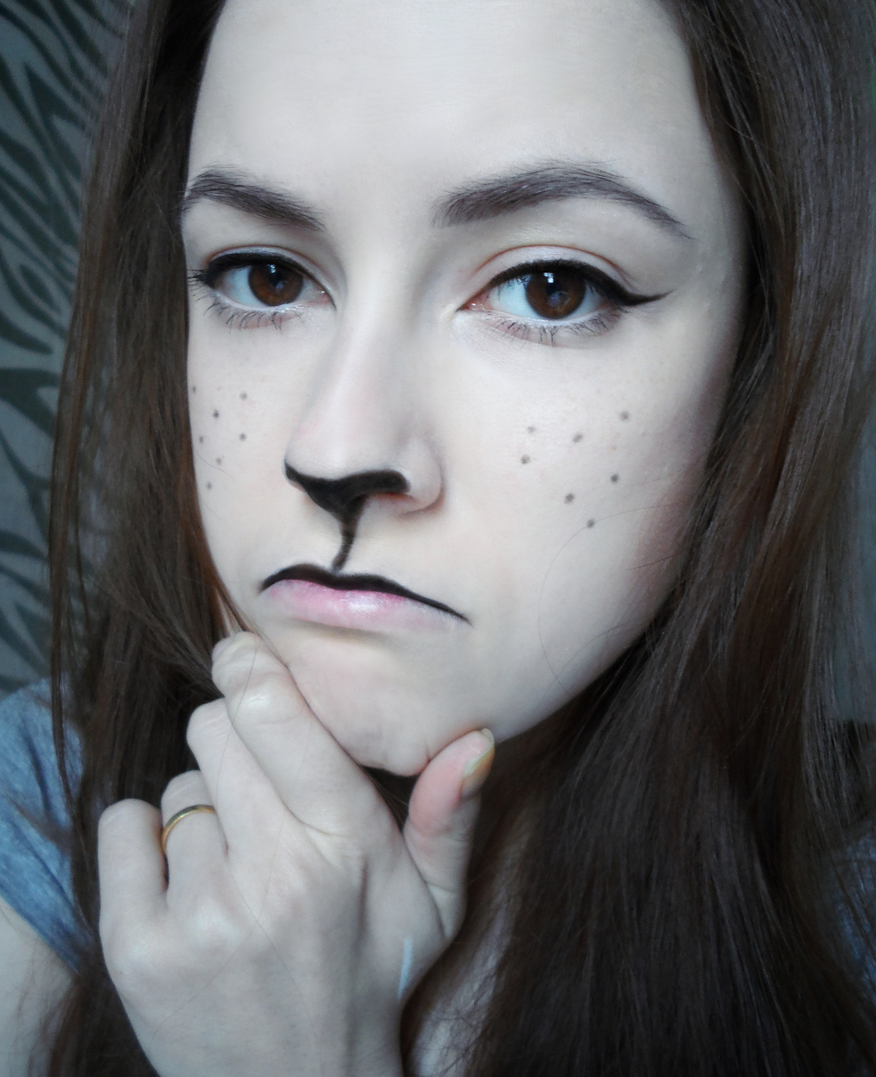 Easy Halloween Makeup | Black Cat