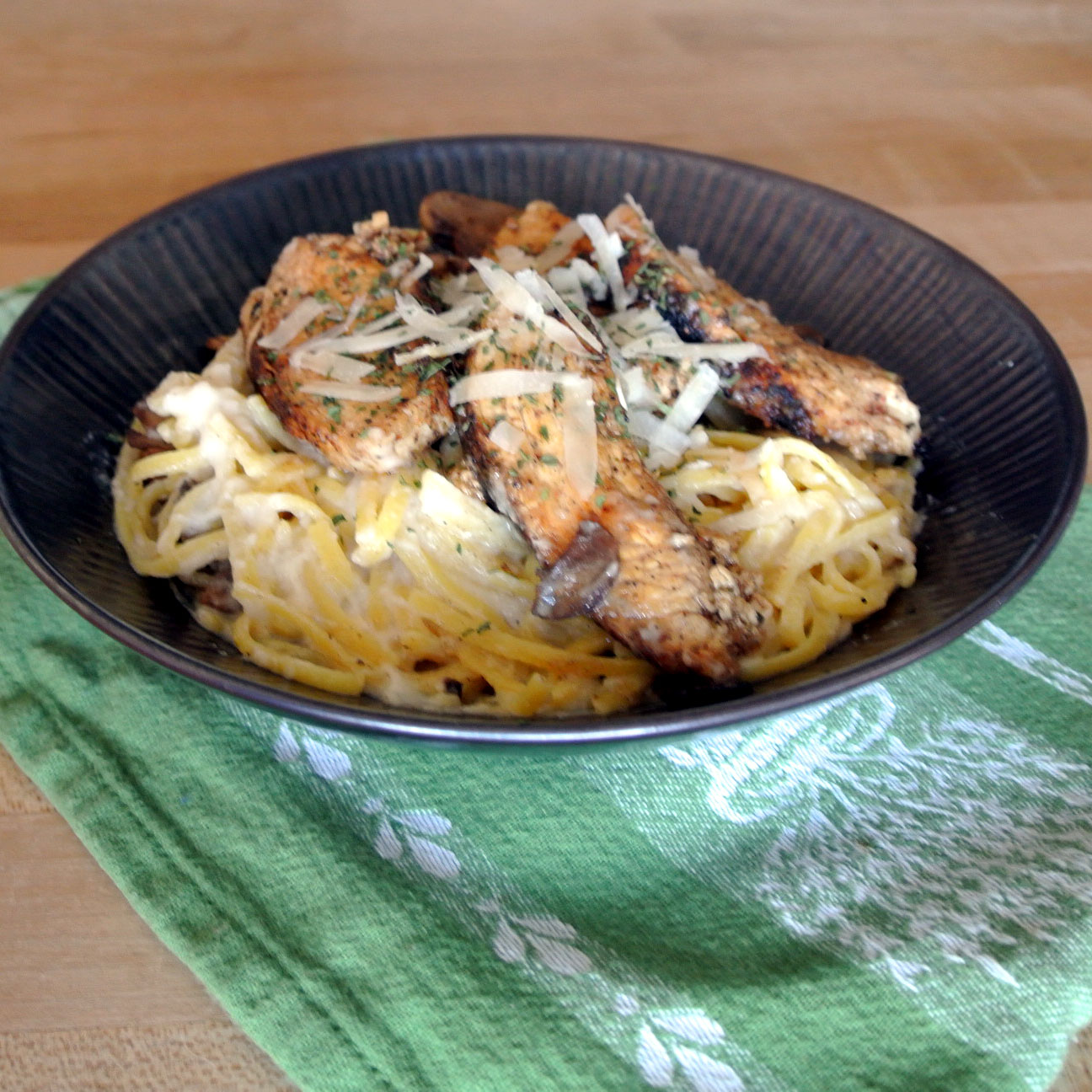 Mom, What's For Dinner? Healthy Chicken Linguine Alfredo
