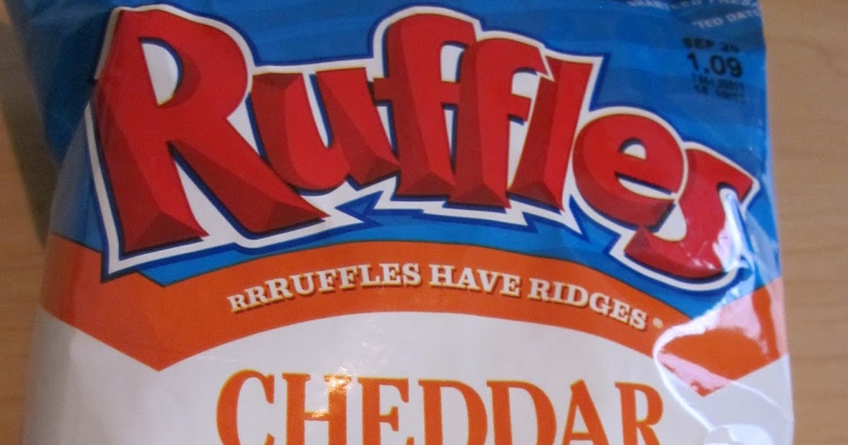 Strange Chips Ruffles Cheddar & Sour Cream