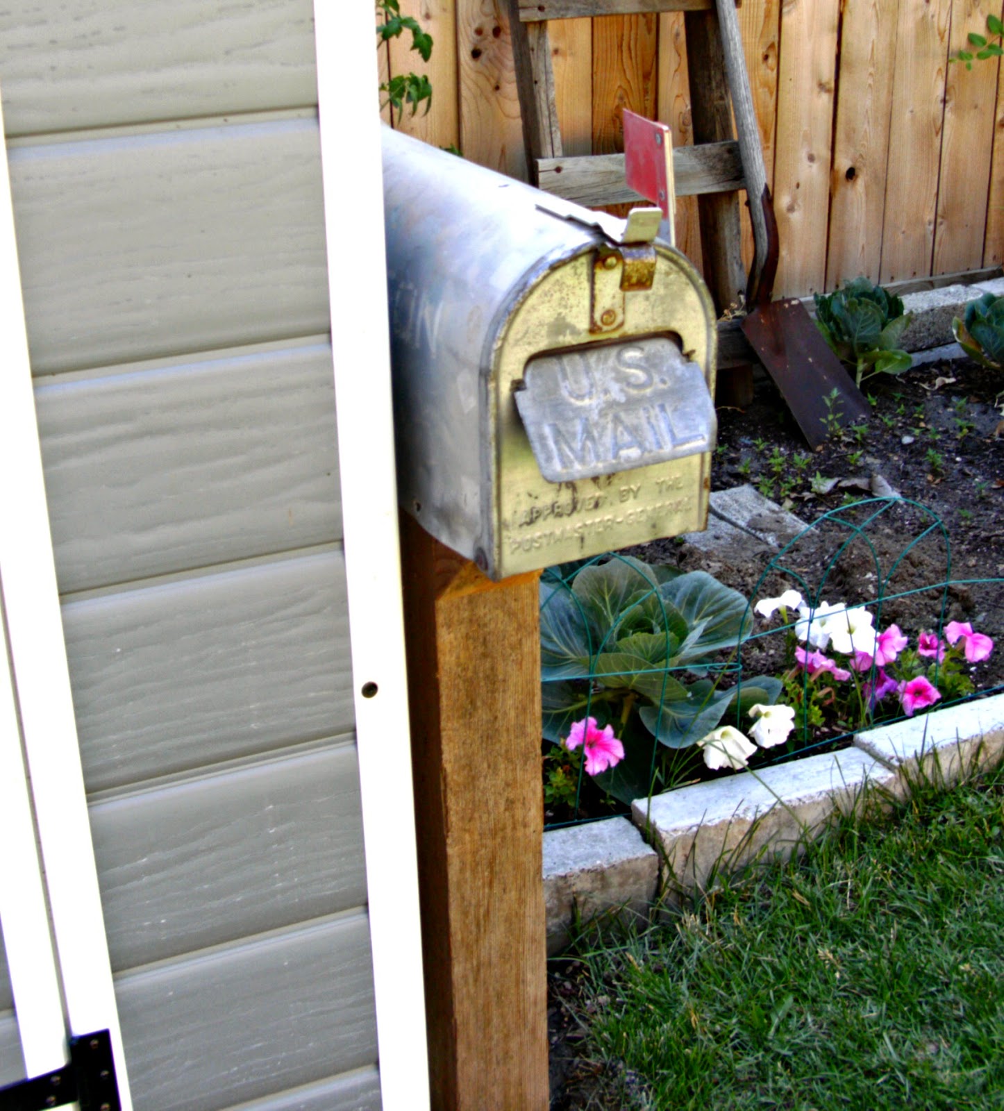 Mailbox Garden Tool Storage - Weekend Yard Work Series - Little Vintage
