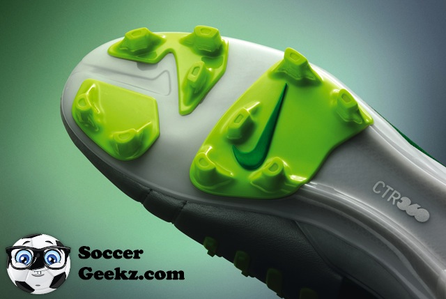 nike cleats alpha speed