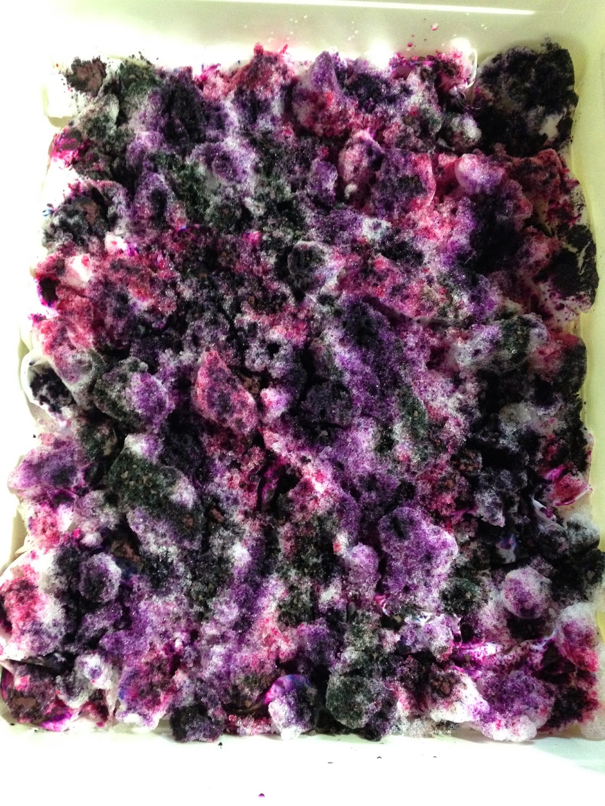 Dyed snow for fabric dying