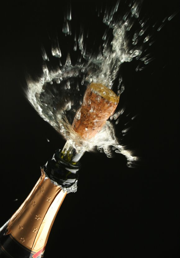 Champagne-Bottle-714293.166160933_std.jp