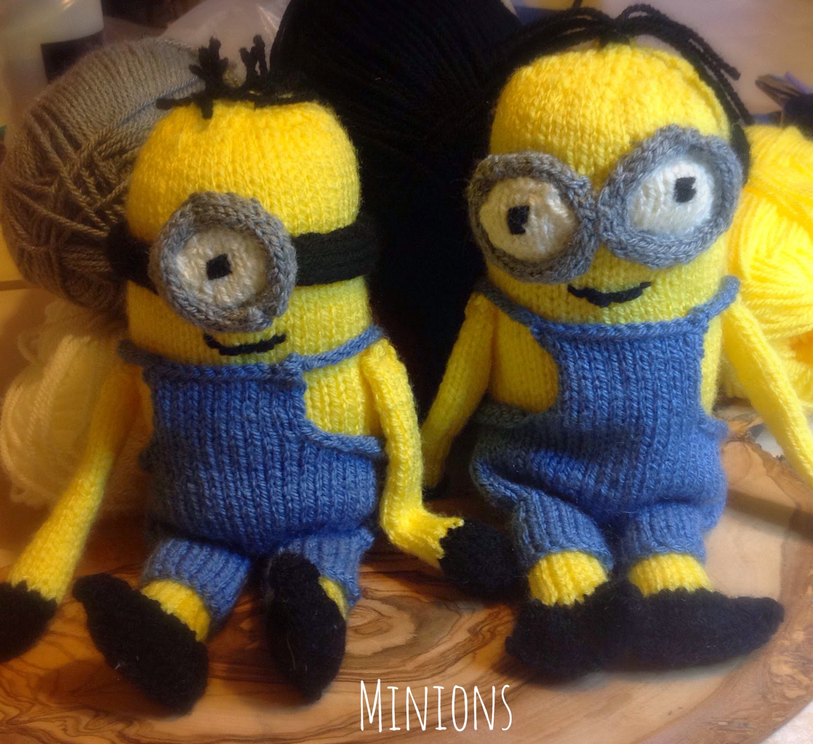HookLineAndStitches: Knitted Minions