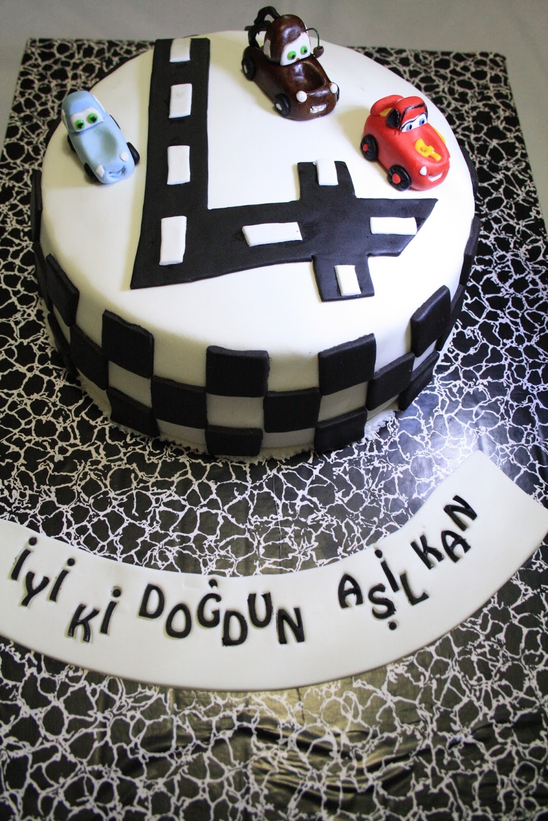 DERİNSU BUTİK PASTA VE KURABİYE Şubat 2013