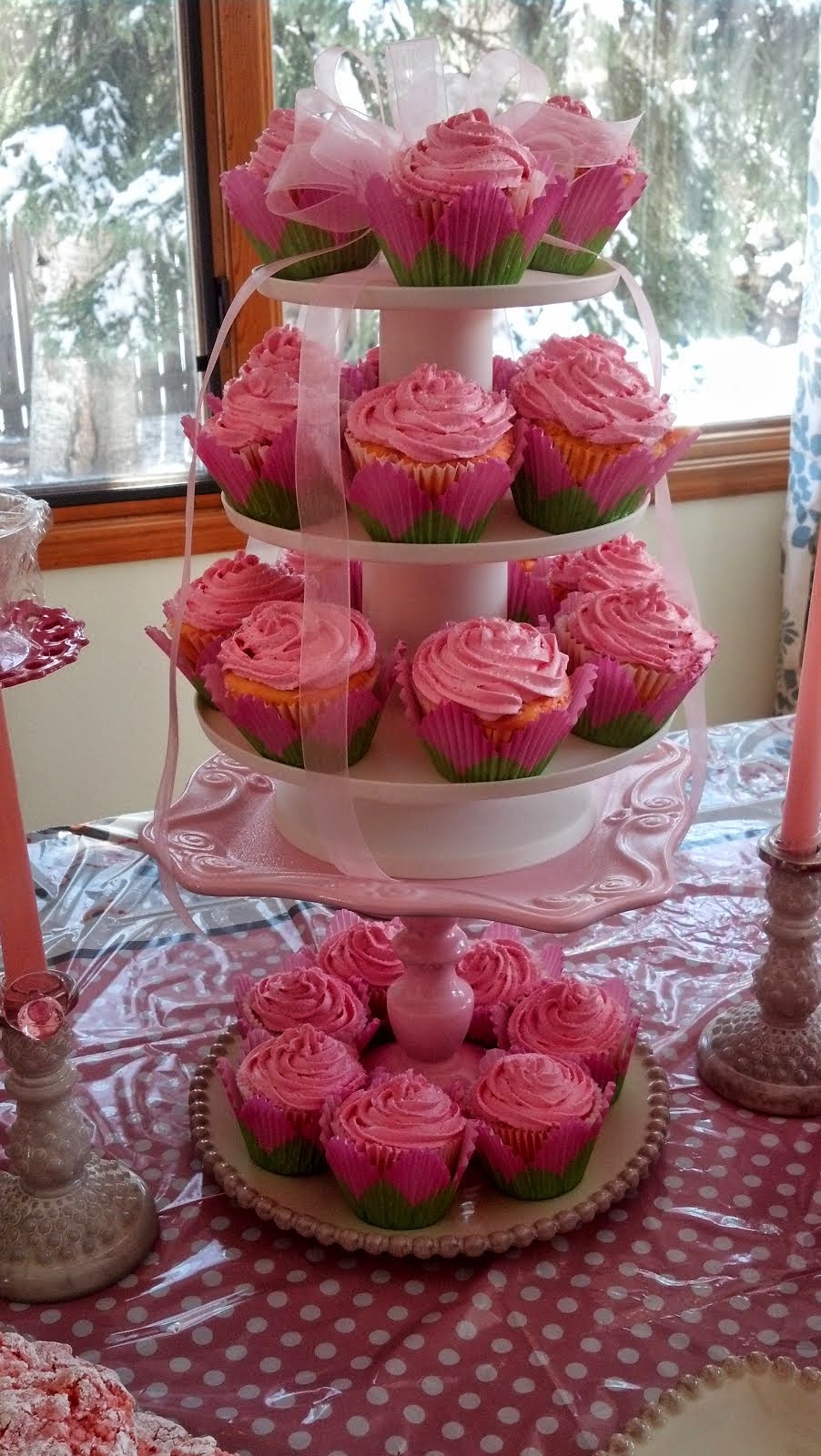 Pretty Rose Cup Cakes