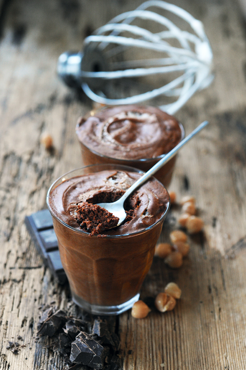 Dorian Cuisine Com Mais Pourquoi Est Ce Que Je Vous Raconte Ca Mousse Au Chocolat A La Bave De Crapaud Ma Mousse Au Chocolat Totalement Vegan Chocolat Et Jus De Pois Chiche