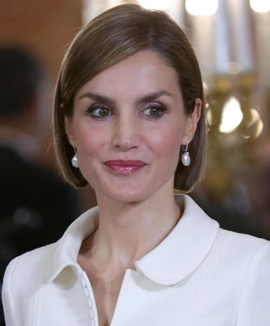 Letizia's Dress Felipe Varela Letizia Style, Tous Jewelry