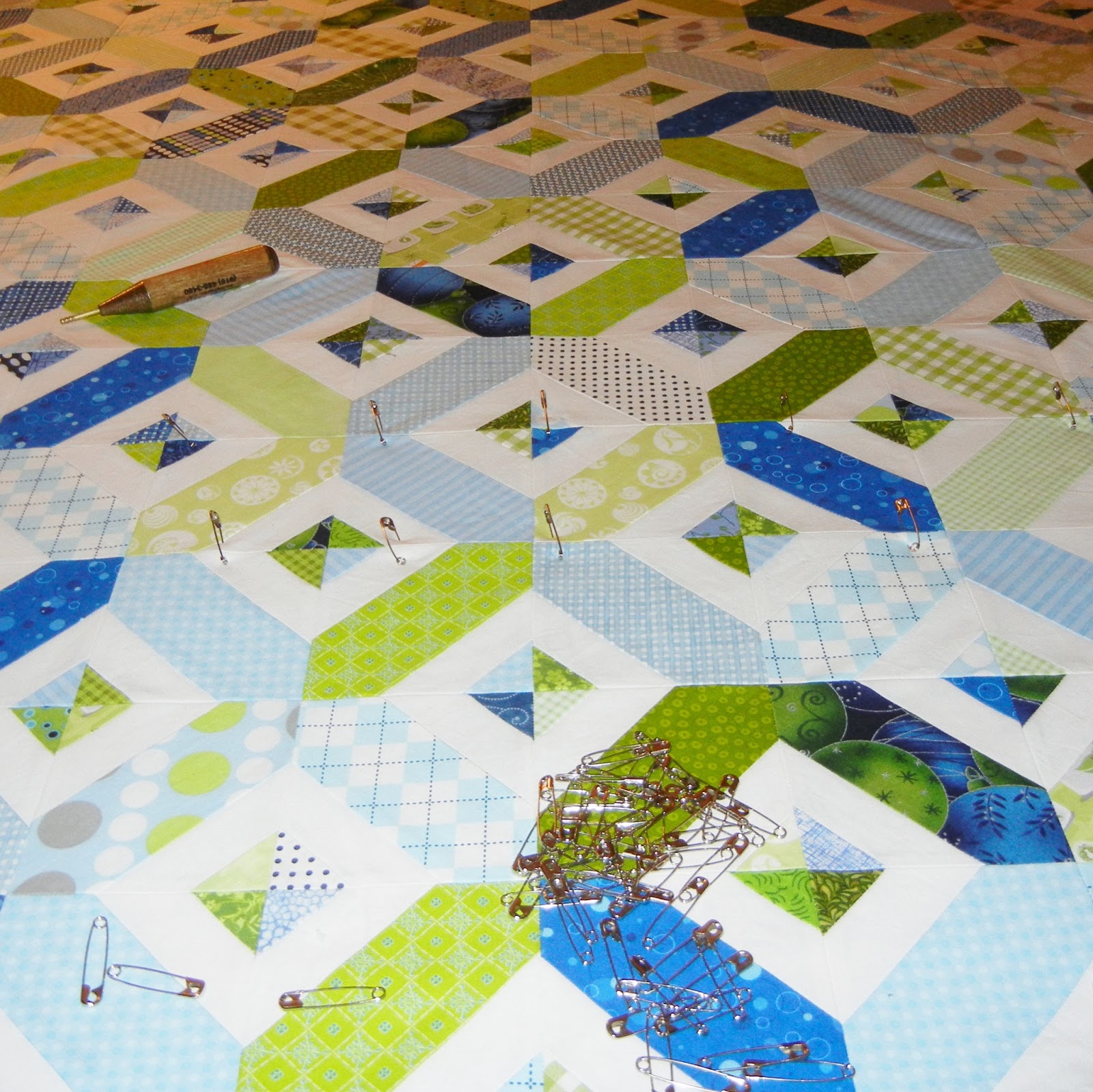 Joanie's Trendy Quilts Tutorial on How to Sandwich a Quilt