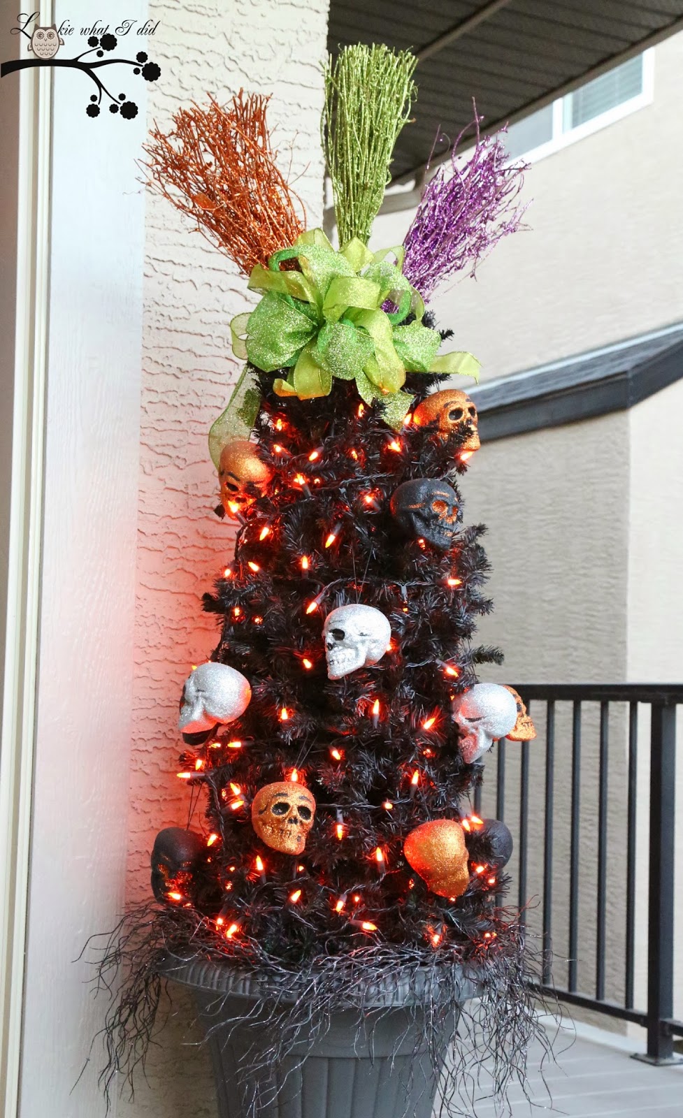 Lookie What I Did Halloween Tree DIY