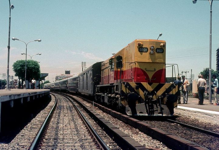 1979 - FFCC DOMINGO F. SARMIENTO - Estación Haedo.