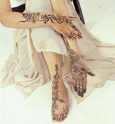 Henna Designs on Feet Light