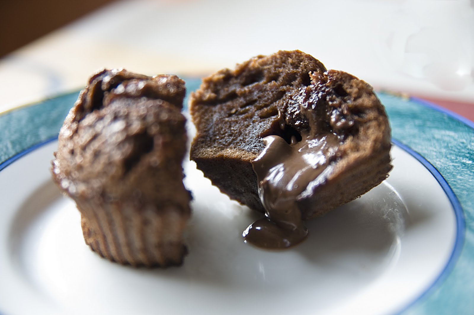 Choco Chips Choco muffins rellenos de chocolate caliente.