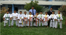 NIÑOS(AS) KARATECAS DEL COLEGIO PARROQUIAL MIXTO SAN PEDRO CHANEL