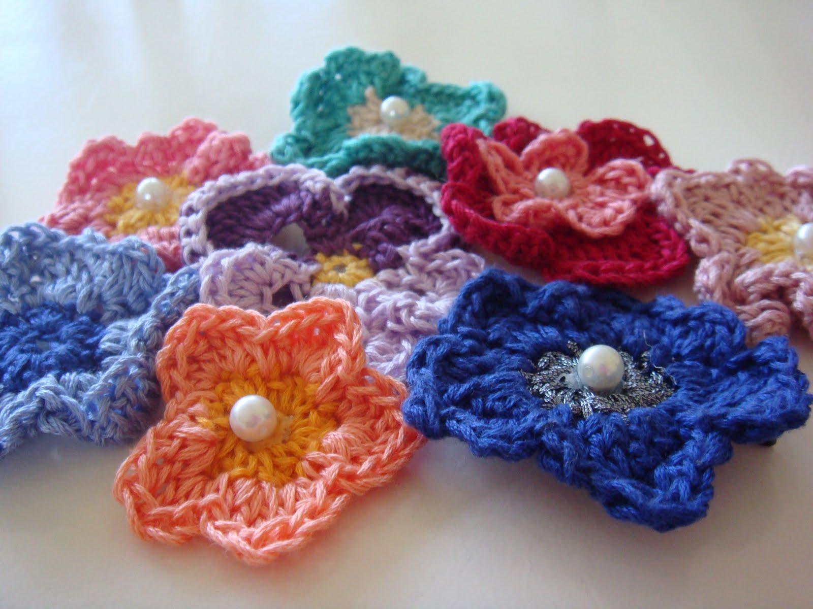 Recycled DIY: crochet hair accessories