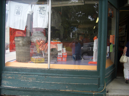 Lisbon Maine CONGRATULATIONS KENNEBEC’S FRUIT COMPANY BETTER KNOWN AS “THE MOXIE STORE” (19132013)