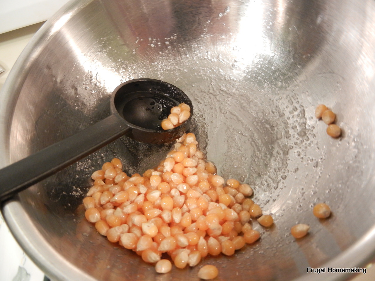 Frugal Homemaking Homemade Kettle Corn In the Microwave!