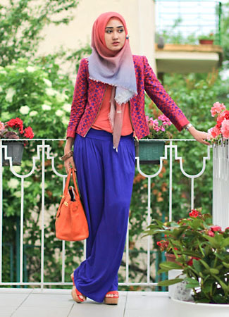 Tampil Stylish dengan Hijab