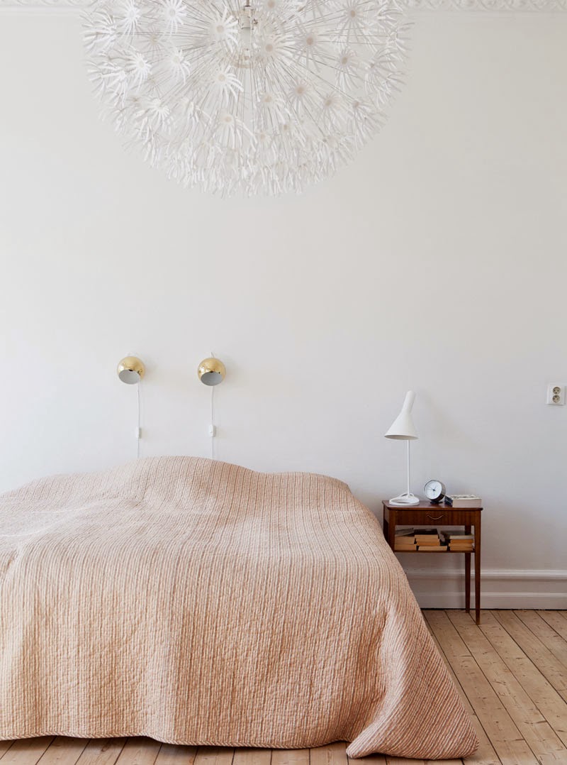 Apartamento nórdico lleno de clásicos del diseño