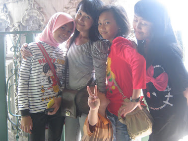 Adec Putri, Mbak Indri, adec Sasha, N mBak kiki