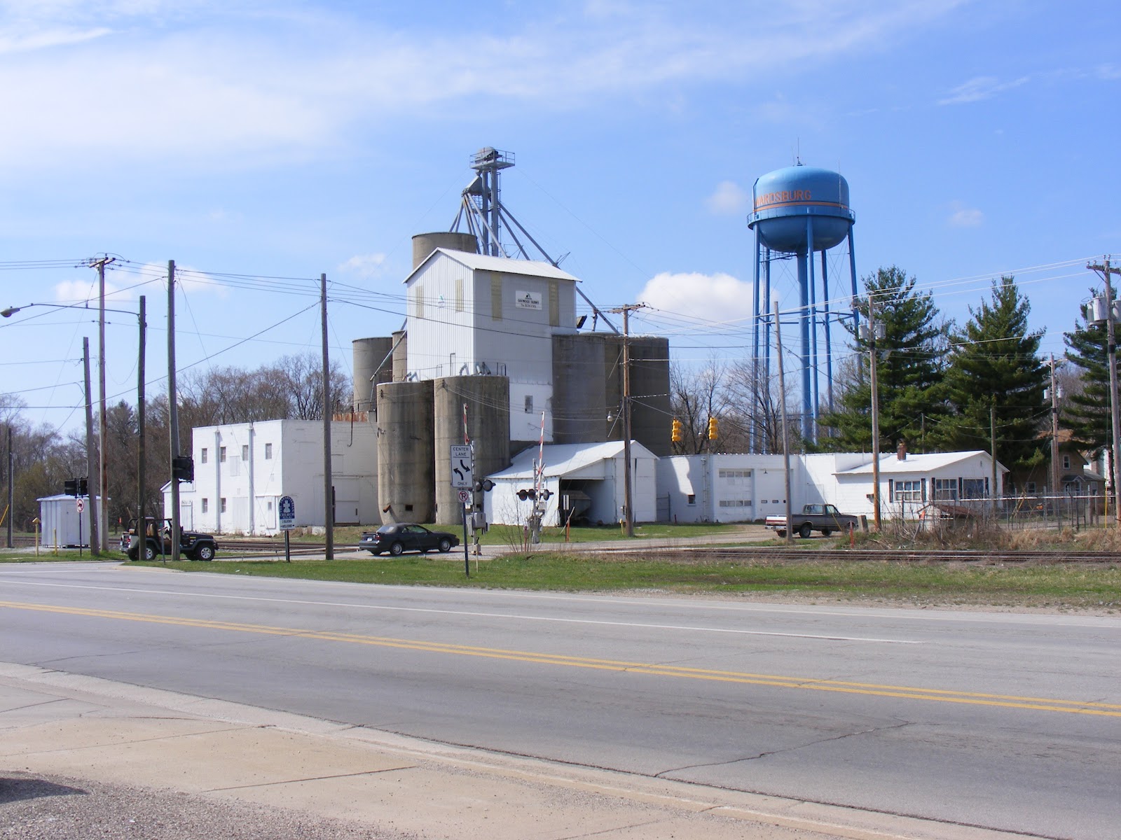 modeling the CNW in Milwaukee, 1957 Edwardsburg, MI