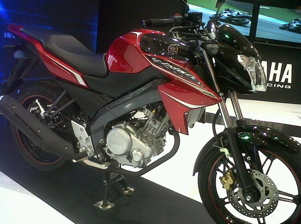 Foto Yamaha New Vixion Black