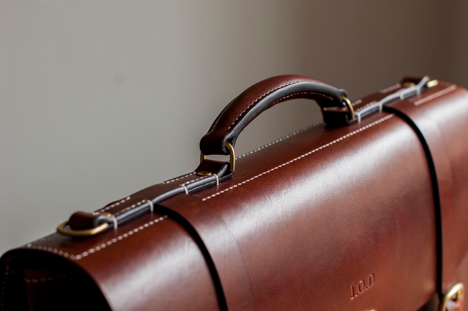 Andersen leather Classic English Briefcase with an accordion gusset