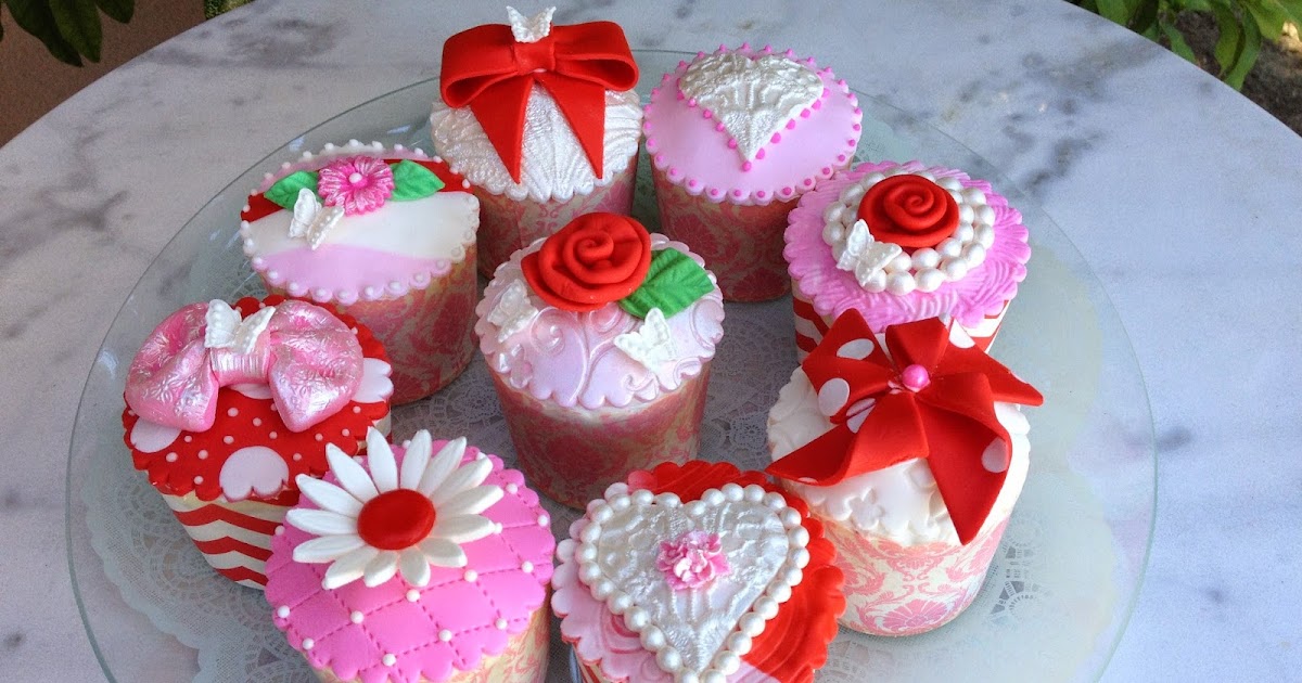 Sugar Chef DESIGNER CUPCAKES