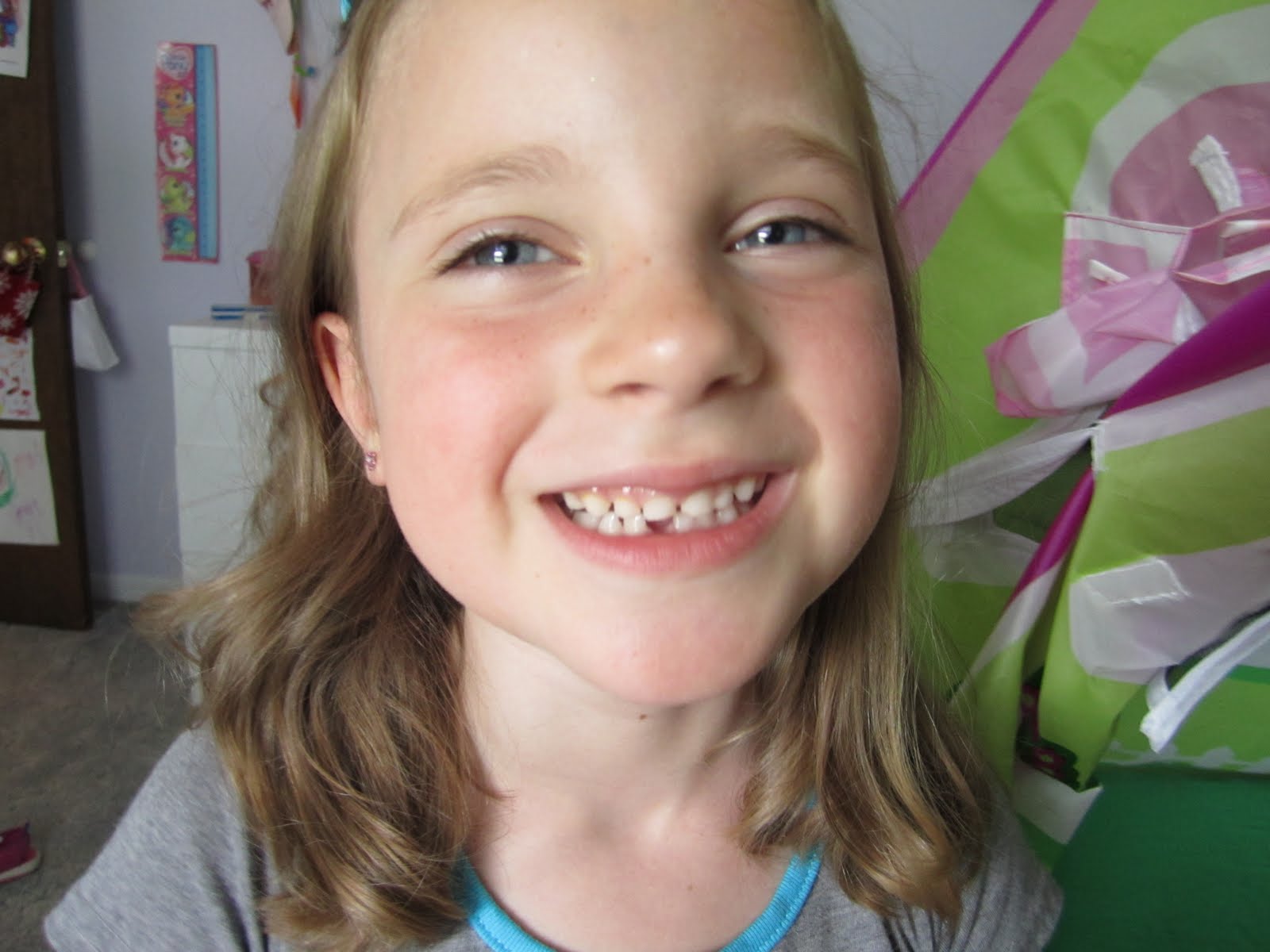 9 Year Old Girls Viewing Gallery