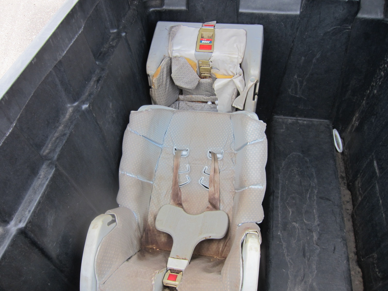 the trashbasher Carseat recycling