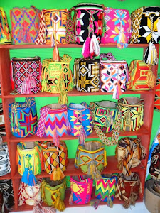 MOCHILAS WAYUU-ACCESORIOS. Vendemos Mochilas Unicolor-Multicolor-Fajas- accesorios.