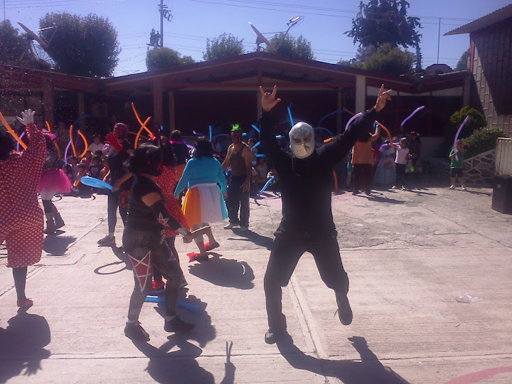 FESTIVAL DIA DEL NIÑO EN LA ESCUELA....2012