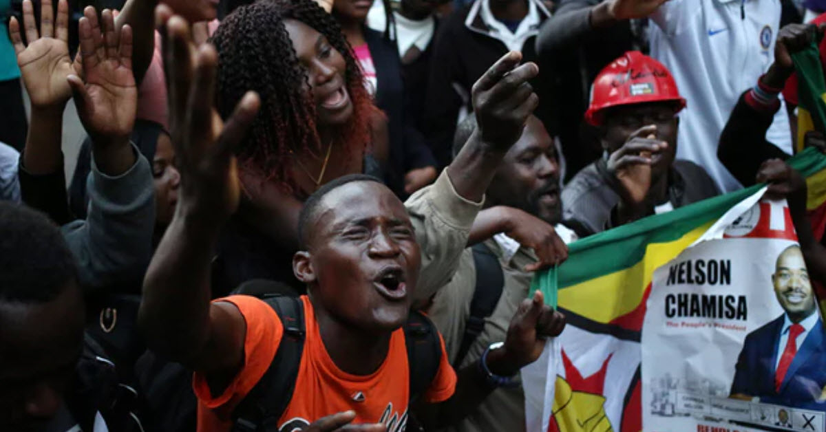 Zimbabwe election: tensions rise amid vote rigging fears