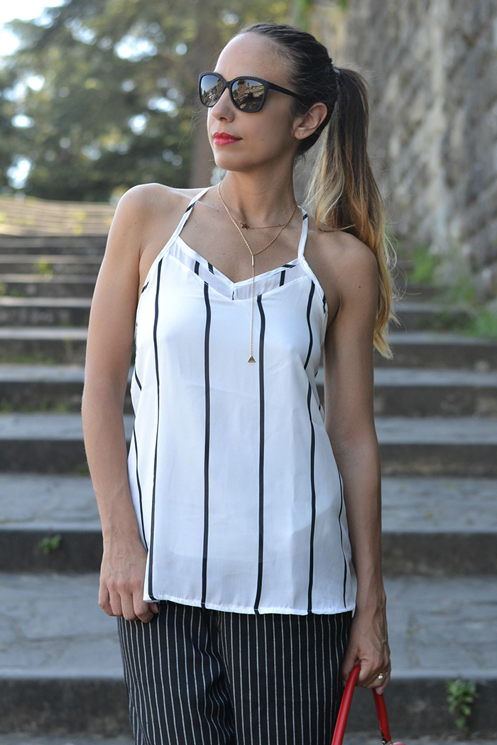 top bianco righe