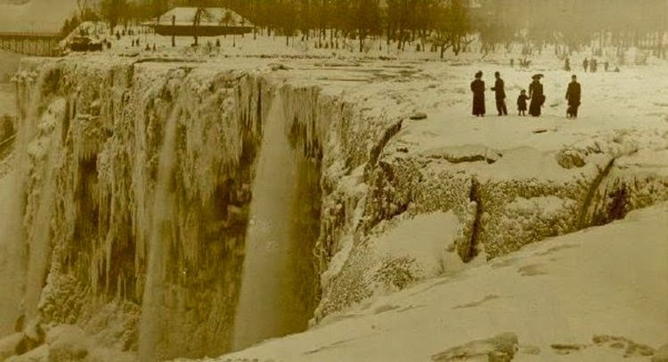 Check Out What Niagara Falls Looked Like  in 1909 