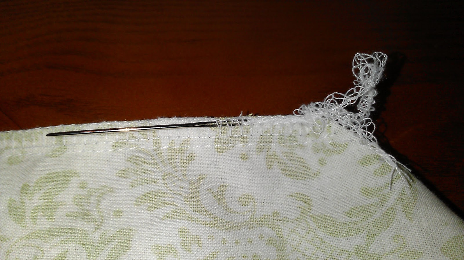 Apples to Applique Serged Edge Finish