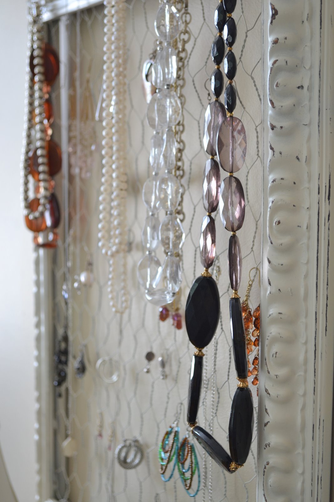 NashvillePug Pretty & Functional Jewelry Display