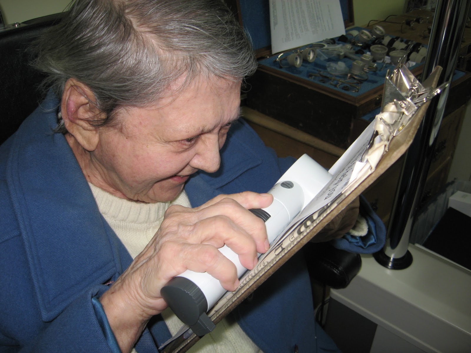 Low Vision Eyeglasses Magnifier Guide For