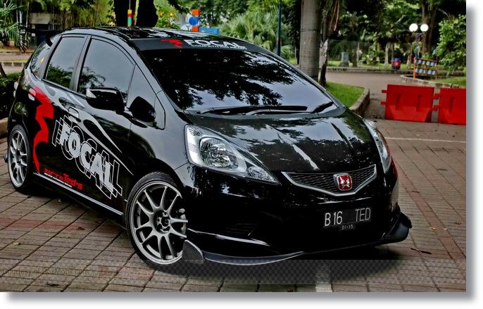 Modifikasi Mobil Honda Jazz