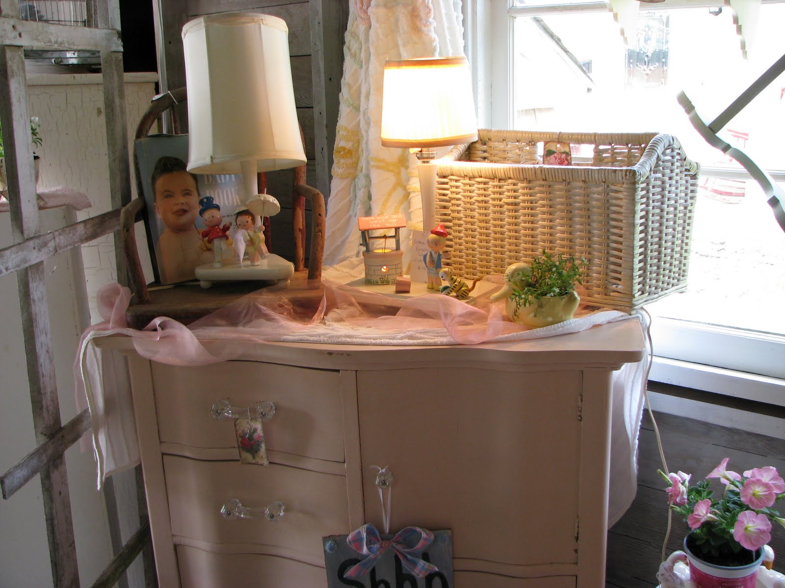 4 the Love of Decorating Rust and Roses