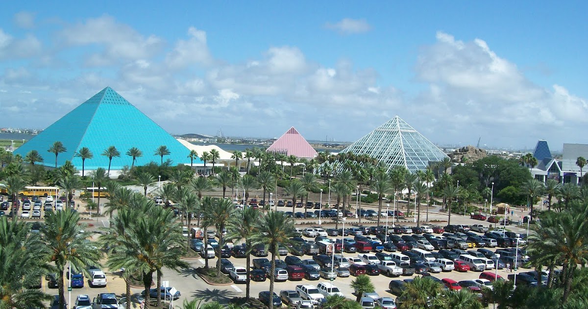 Rockhounding Around Galveston trip the Aquarium at Moody Gardens