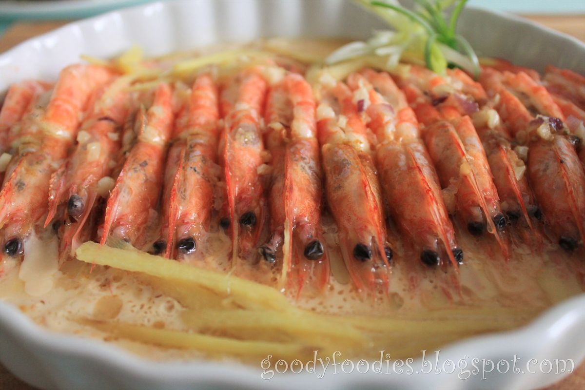 Watch Spanish Eggs with Prawns video Watch Spanish Eggs with Prawns video