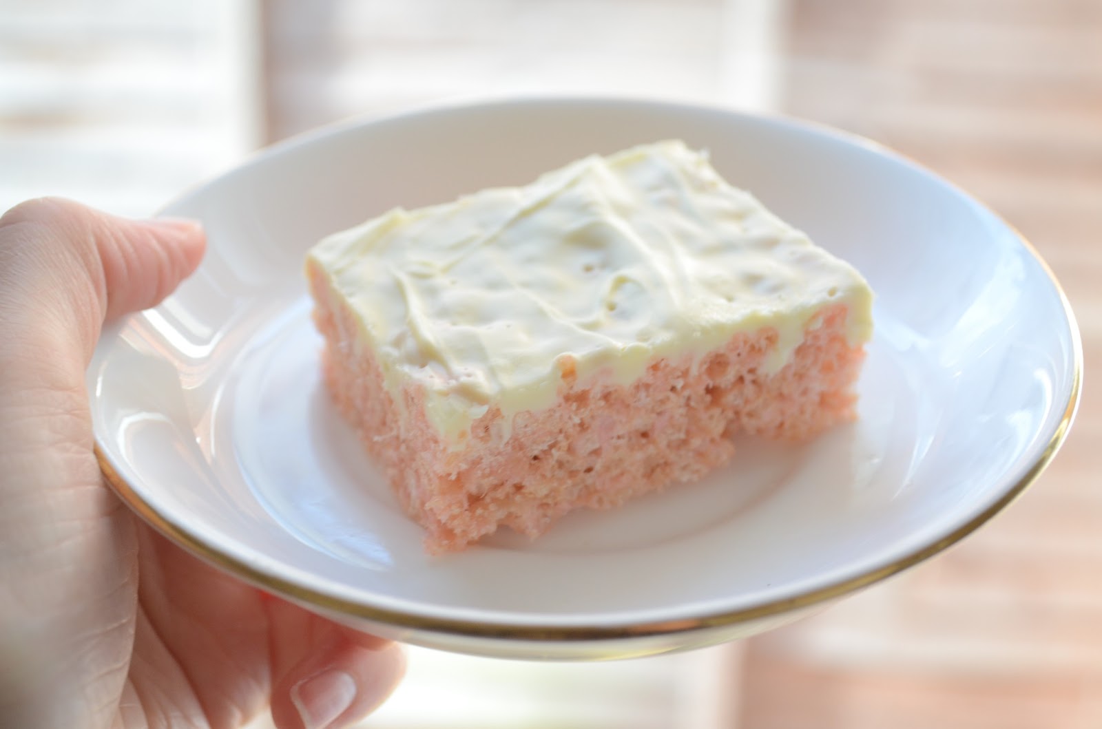 white chocolate marshmallow rice crispy cakes