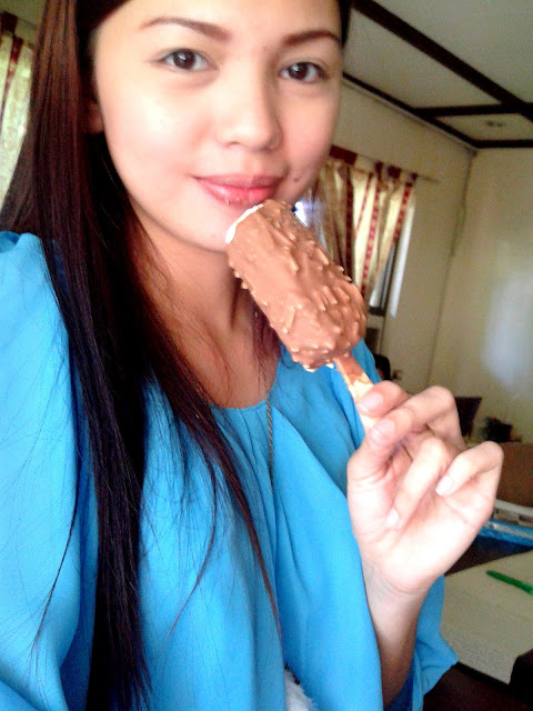 Me with Selecta Magnum with Almonds 