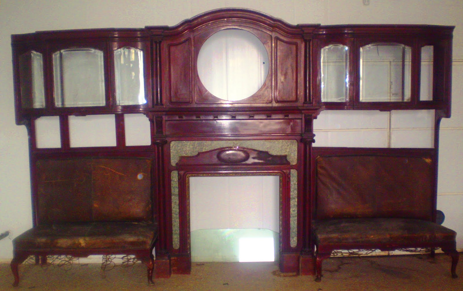 Restauracion Muebles COMPRA VENTA DE MUEBLES ANTIGUOS, RESTAURADOS Y