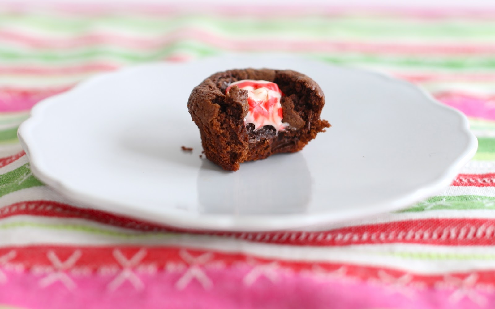 Yammie's Noshery Candy Cane Kiss Brownie Bites