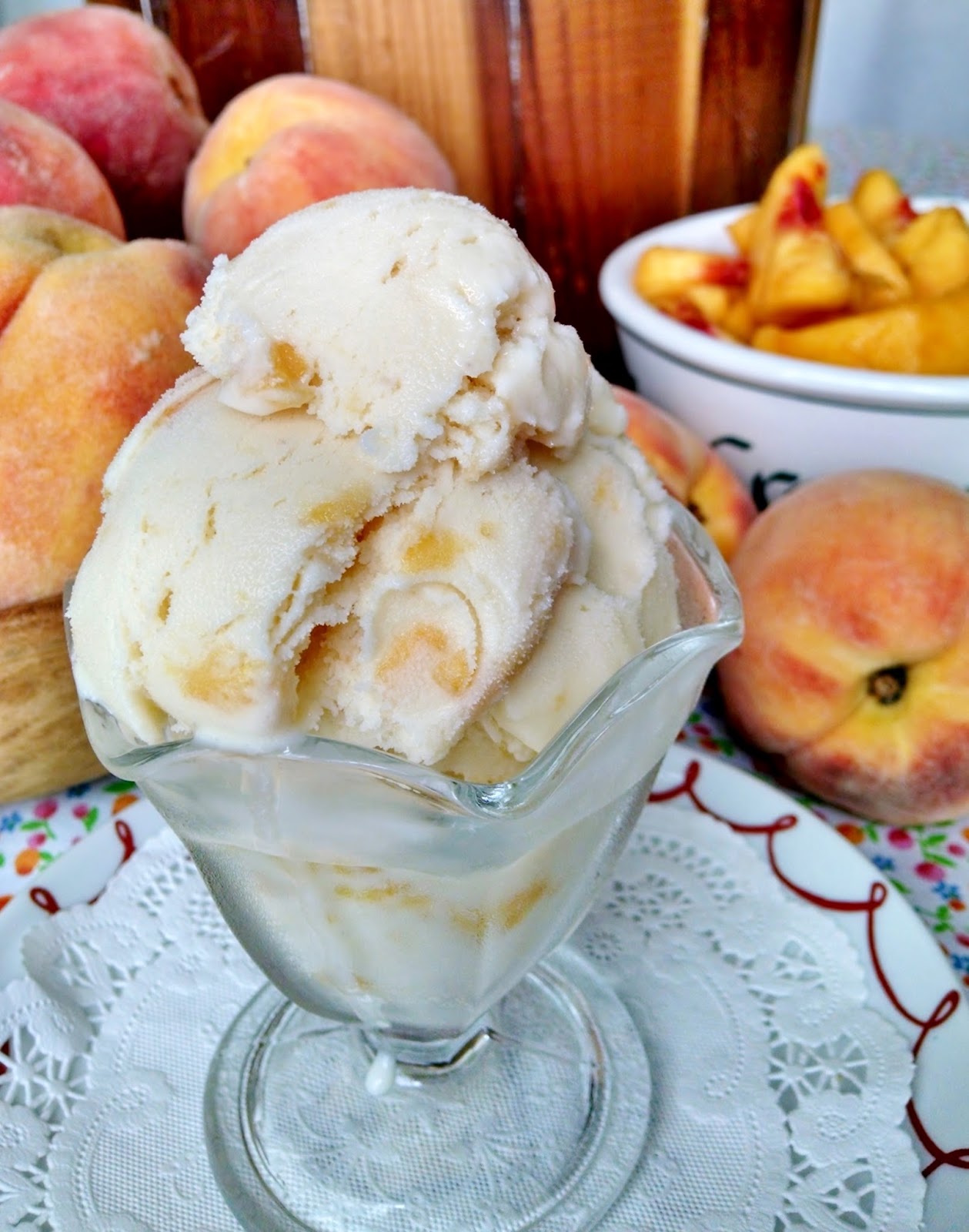 Mimi Mine : Homemade Fresh Chunky Peach Ice Cream